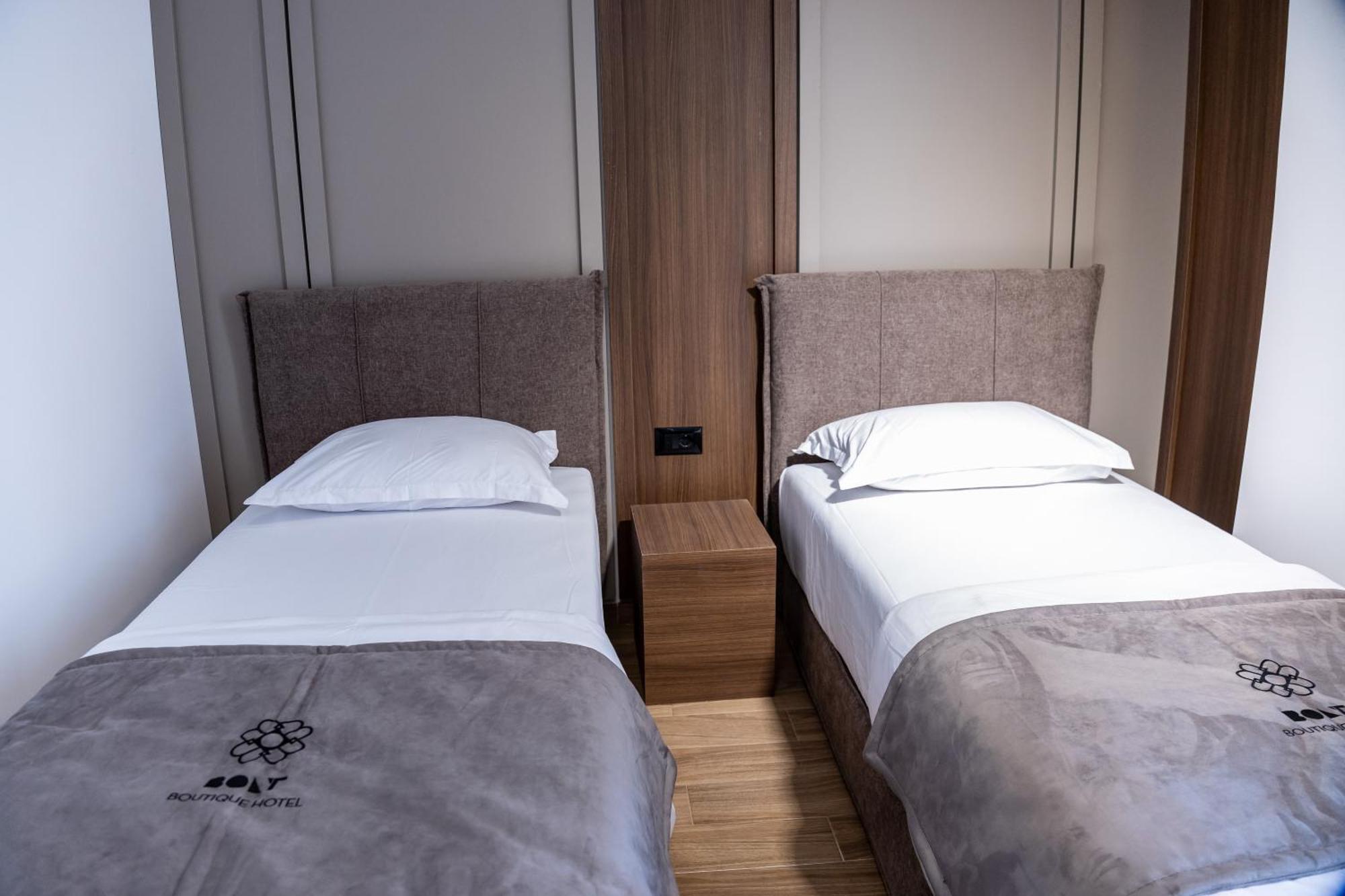 Bolt Boutique Hotel Αλέσιον Εξωτερικό φωτογραφία